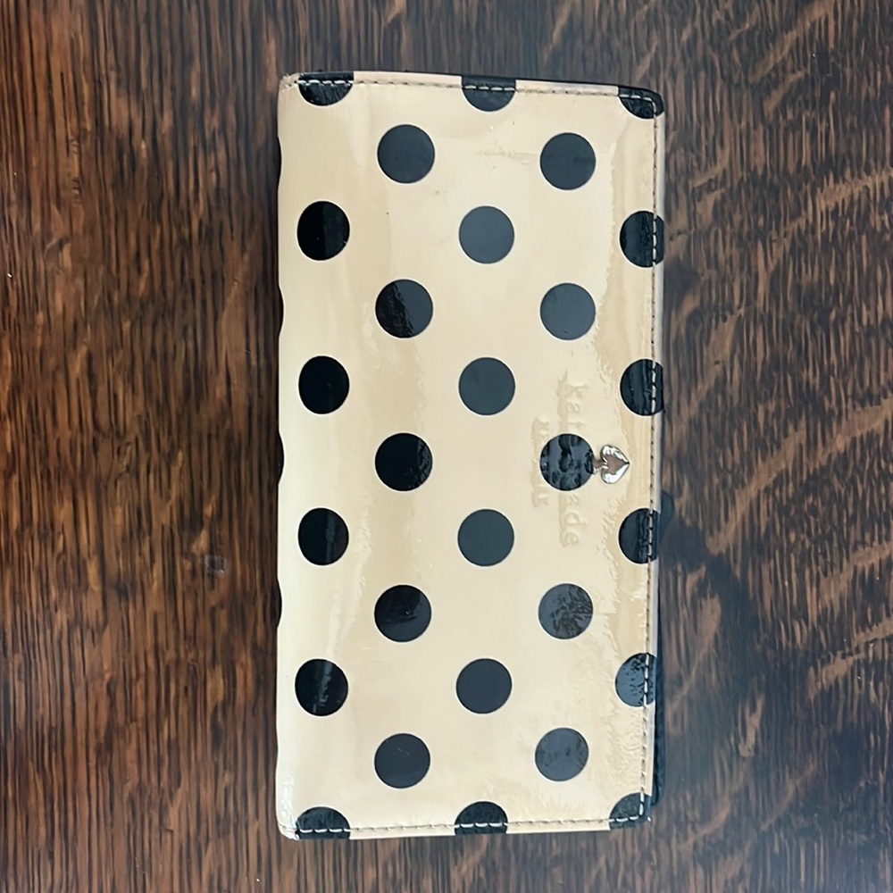 Kate Spade Dot Wallet
